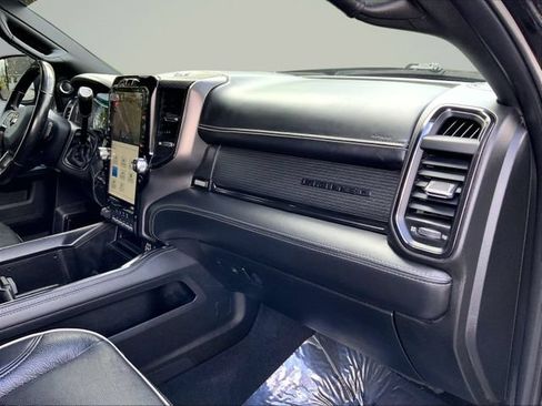 Used 2022 RAM 2500 Limited AWD/4WD image 38