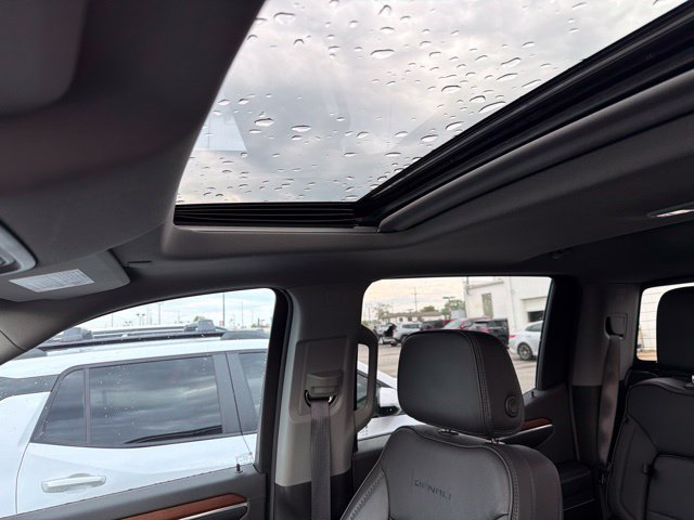 Used 2024 GMC Sierra 1500 Denali AWD/4WD image 59