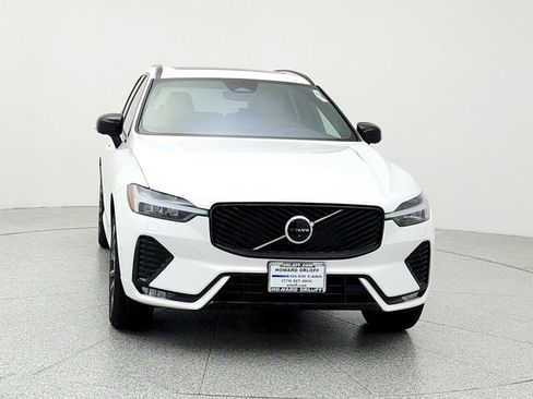 New 2026 Volvo XC60 B5 Plus w/ Climate Package PRO image 2
