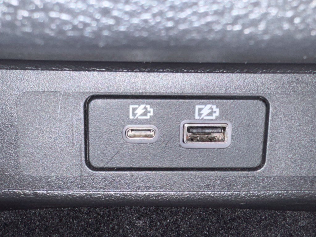 Used 2024 Nissan Altima 2.5 SV FWD image 18