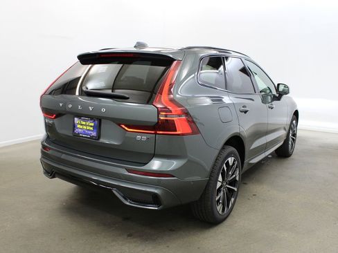 New 2026 Volvo XC60 B5 Plus w/ Climate Package AWD/4WD image 5