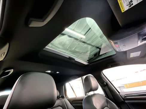 Used 2017 Volkswagen GTI Autobahn image 23