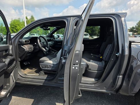 Used 2024 Toyota Tacoma TRD Sport w/ TRD Sport Upgrade Package AWD/4WD image 10