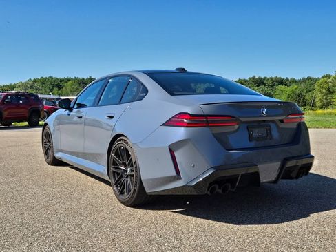 Used 2026 BMW M5 w/ Executive Package AWD/4WD image 3