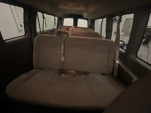Used 2025 Chevrolet Express 3500 LT w/ LT Preferred Equipment Group RWD image 15
