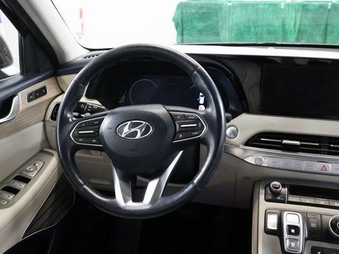 Used 2021 Hyundai Palisade Limited image 16