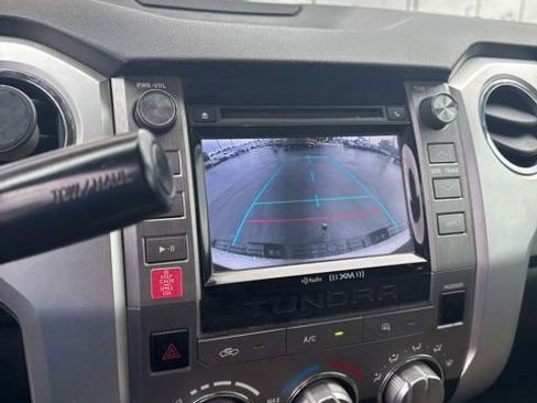Used 2014 Toyota Tundra SR5 AWD/4WD image 12