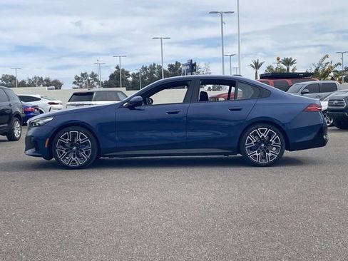 Used 2025 BMW 530i 530i w/ M Sport Package image 9