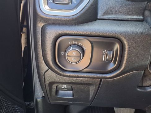 Used 2020 RAM 1500 Lone Star RWD image 19