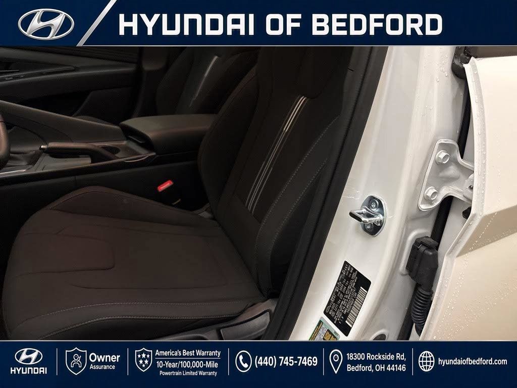 Used 2026 Hyundai Elantra Sport FWD image 14