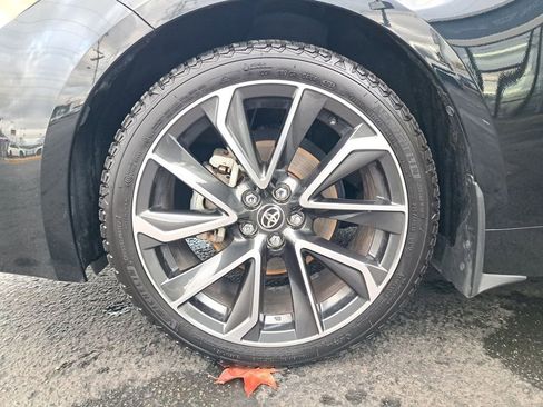 Used 2019 Toyota Corolla XSE image 29