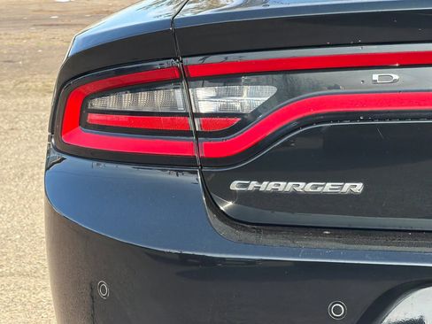 Used 2023 Dodge Charger SXT image 8
