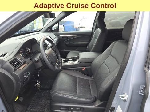 Used 2025 Honda Passport EX-L image 10