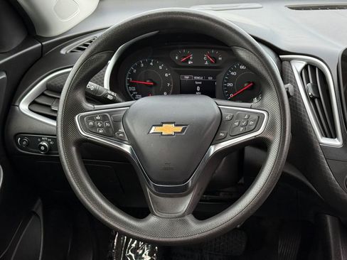 Used 2023 Chevrolet Malibu LT image 17