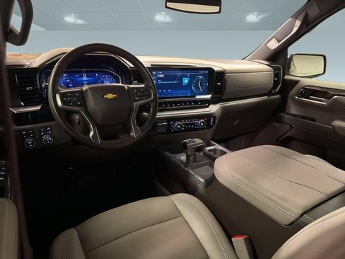 Used 2024 Chevrolet Silverado 1500 LTZ AWD/4WD image 29