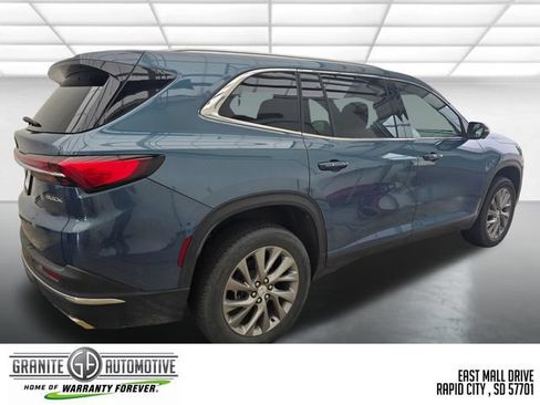 Used 2026 Buick Enclave Preferred FWD image 6