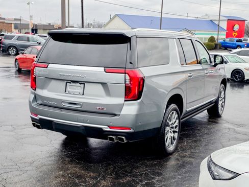 Used 2025 GMC Yukon XL Denali w/ Sun & Power Step Package image 23