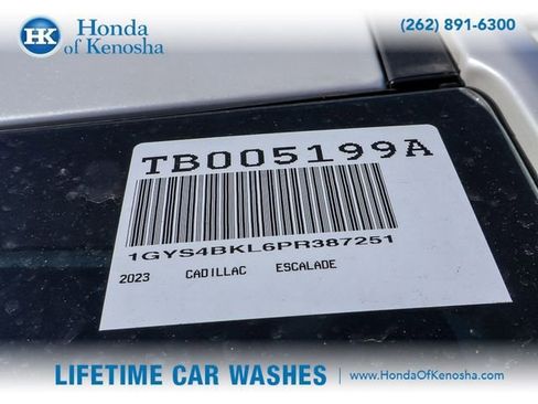 Used 2023 Cadillac Escalade Premium Luxury AWD/4WD image 32
