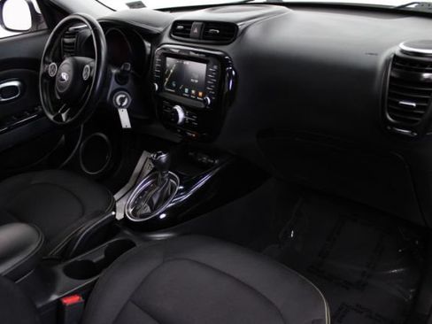 Used 2016 Kia Soul + w/ Audio Package FWD image 24