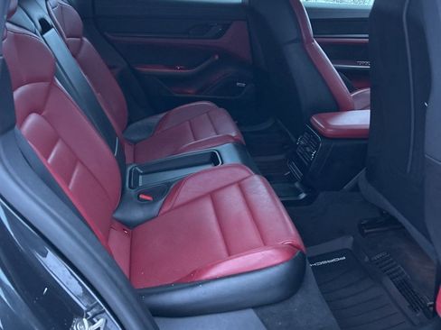 Used 2020 Porsche Taycan 4S image 15