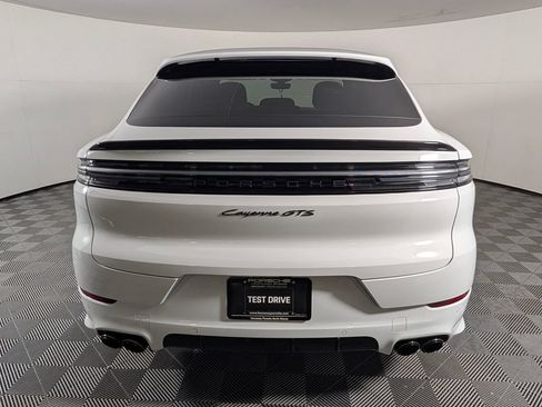 Certified 2025 Porsche Cayenne GTS AWD/4WD image 6