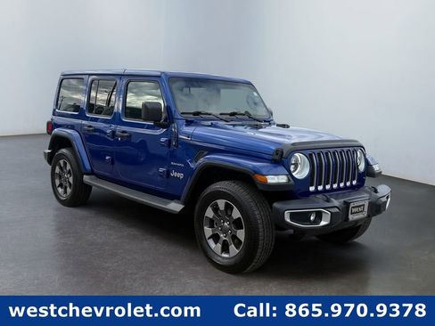Used 2018 Jeep Wrangler Unlimited Sahara image 1