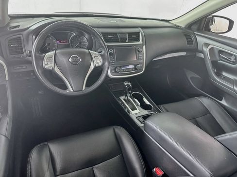 Used 2016 Nissan Altima 2.5 SL w/ 2.5 Technology w/LED Package FWD image 18