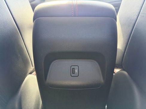 Certified 2025 Nissan Sentra SR w/ SR Premium Package FWD image 31
