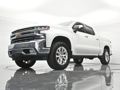 Used 2021 Chevrolet Silverado 1500 LTZ w/ LTZ Convenience Package II AWD/4WD image 38