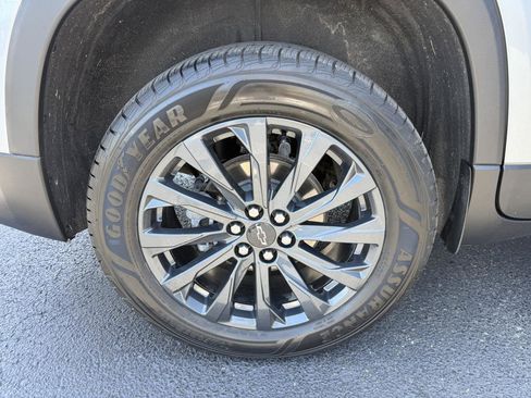Used 2023 Chevrolet Traverse RS w/ LPO, Floor Liner Package AWD/4WD image 29