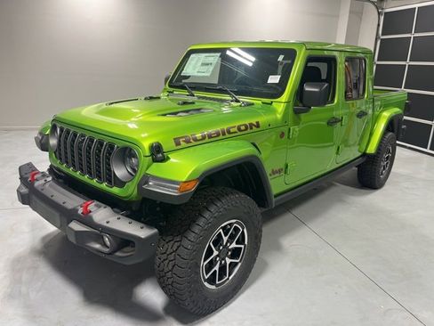 New 2025 Jeep Gladiator Rubicon image 3