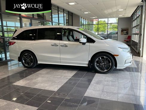 Used 2024 Honda Odyssey Elite image 1