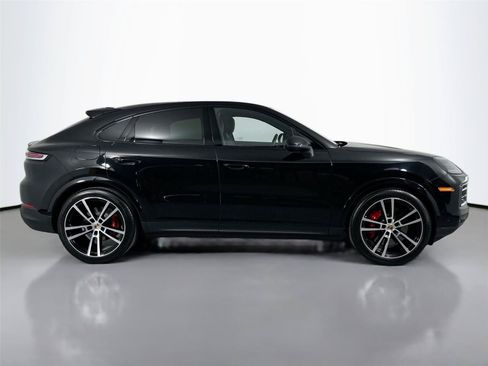 Certified 2025 Porsche Cayenne S AWD/4WD image 8