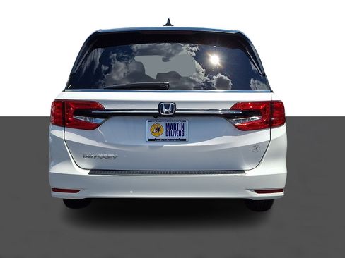 Certified 2024 Honda Odyssey EX-L image 5