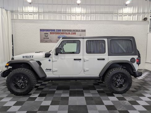 Used 2025 Jeep Wrangler Unlimited Sport S 4xe image 2