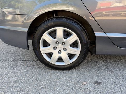 Used 2010 Honda Civic LX image 29