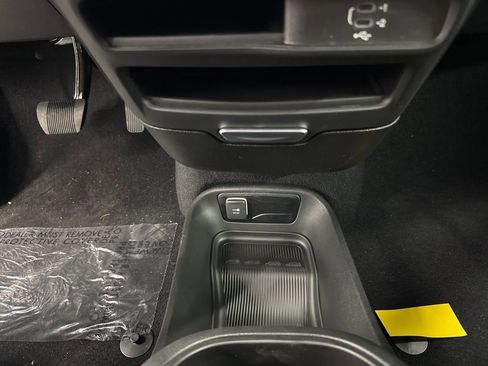 New 2026 Chrysler Pacifica Select image 23