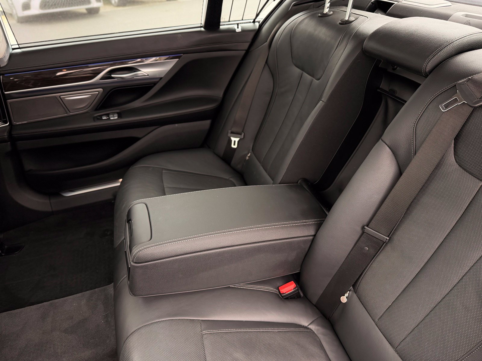 Used 2019 BMW 740i xDrive w/ Executive Package AWD/4WD image 41