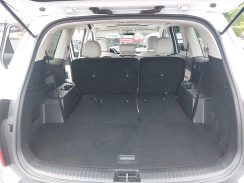Used 2020 Kia Telluride S w/ S 8 Passenger Seating Package FWD image 13