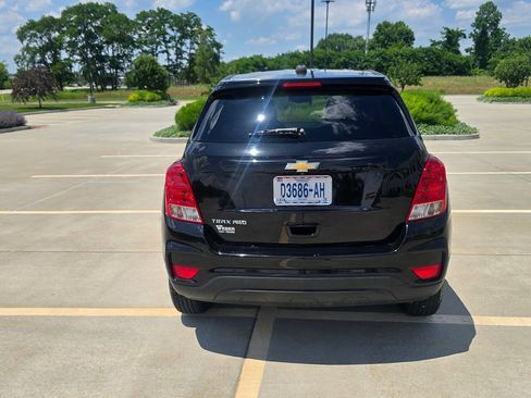 Used 2020 Chevrolet Trax LS w/ Tint and Cruise Package AWD/4WD image 23