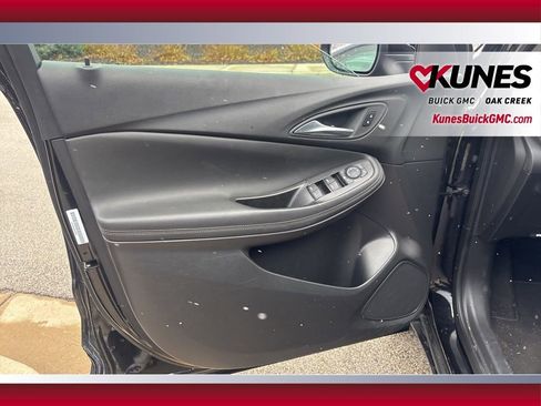 Used 2025 Buick Encore GX Preferred image 8