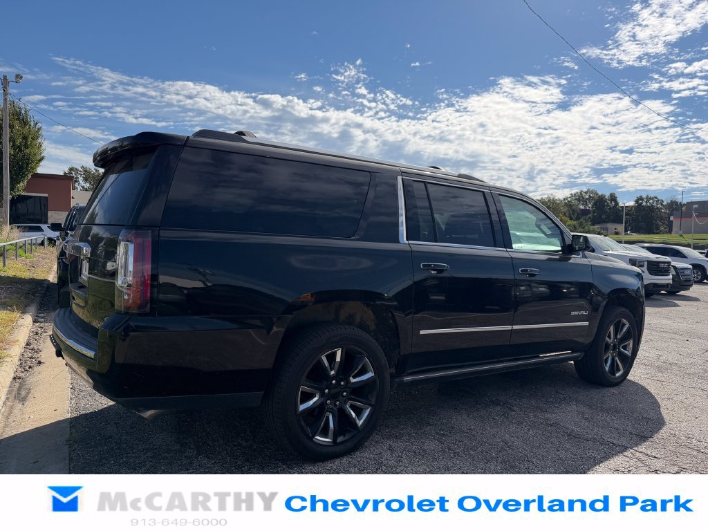 Used 2019 GMC Yukon XL Denali w/ Open Road Package AWD/4WD image 3