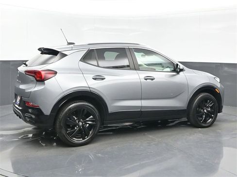 Used 2024 Buick Encore GX Sport Touring image 6
