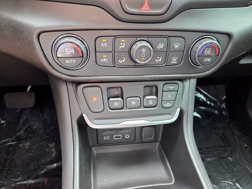 Used 2019 GMC Terrain Denali w/ Advanced Safety Package FWD image 26