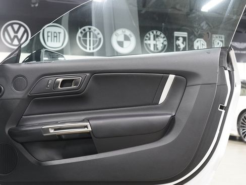 Used 2022 Ford Mustang Shelby GT500 w/ Technology Package RWD image 15