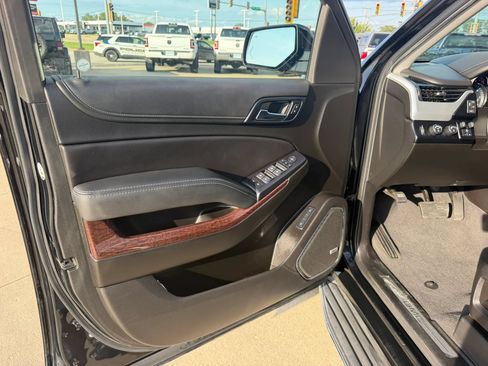 Used 2019 GMC Yukon SLT w/ Premium Edition AWD/4WD image 95