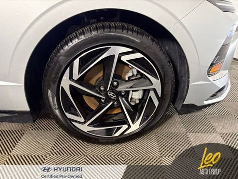 Used 2025 Hyundai Sonata SEL FWD image 23