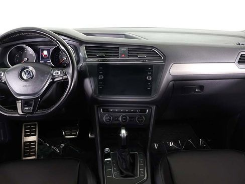 Used 2020 Volkswagen Tiguan SE R-Line FWD image 39