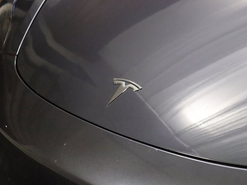 Used 2022 Tesla Model 3 Long Range image 4