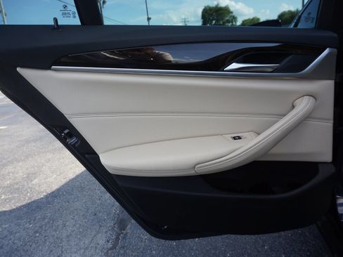 Used 2017 BMW 530i xDrive AWD/4WD image 20